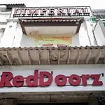 RedDoorz near Waterboom Lippo Cikarang