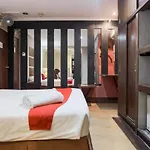 RedDoorz near Waterboom Lippo Cikarang