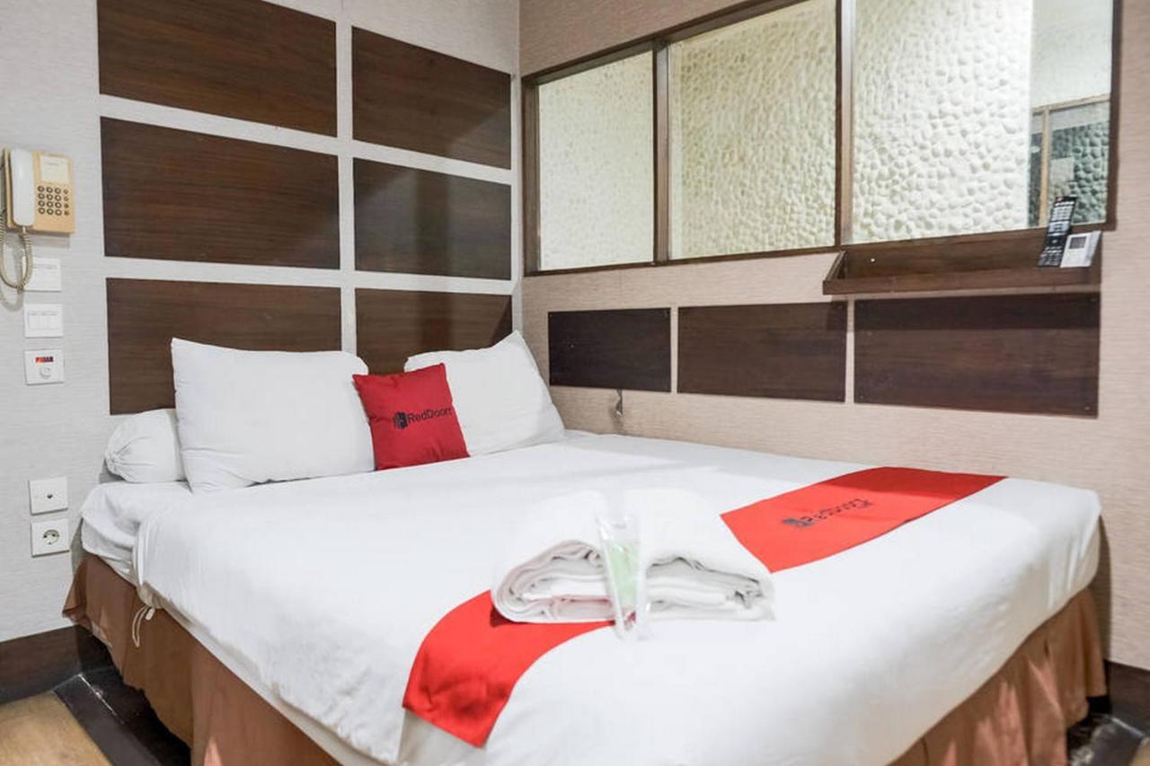 Reddoorz Near Waterboom Lippo 2*